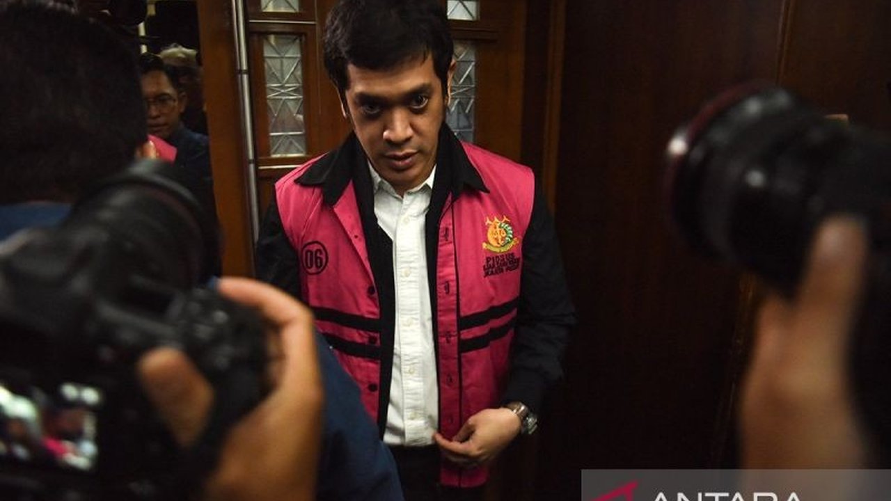Majelis Hakim Pengadilan Tipikor menyatakan kerugian perekonomian Rp171,99 triliun dalam kasus korupsi tata kelola minyak bersifat asumtif, hanya mengakui kerugian keuangan negara berdasarkan perhitungan BPK.