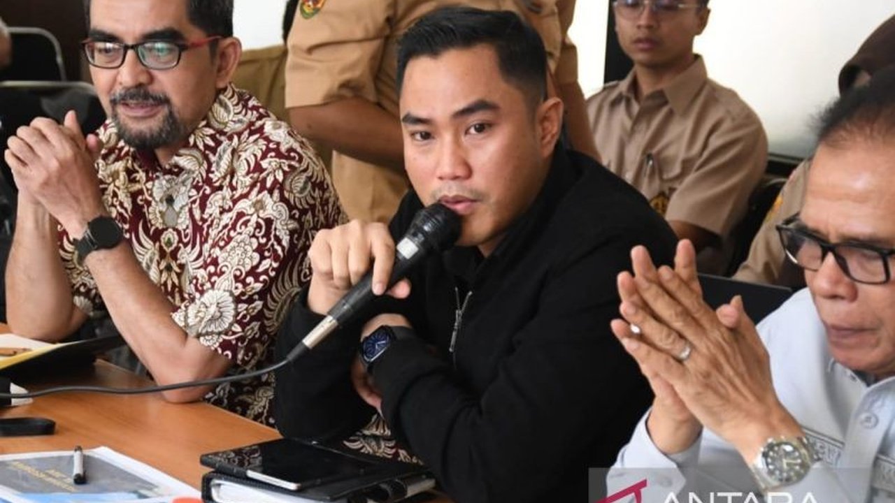 DPRD Jawa Barat mendorong Pemkab Cianjur segera melengkapi Penerangan Jalan Umum (PJU) di jalan kabupaten, demi meningkatkan keamanan pengendara dan mendukung sektor pariwisata Cianjur.