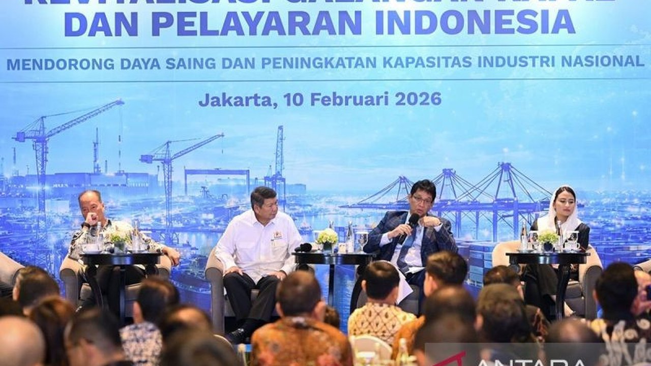 Kinerja PMI Manufaktur Indonesia diprediksi Kadin tetap ekspansi meski melambat pada Maret 2026 akibat tekanan global, memicu pertanyaan tentang keberlanjutan momentum industri.