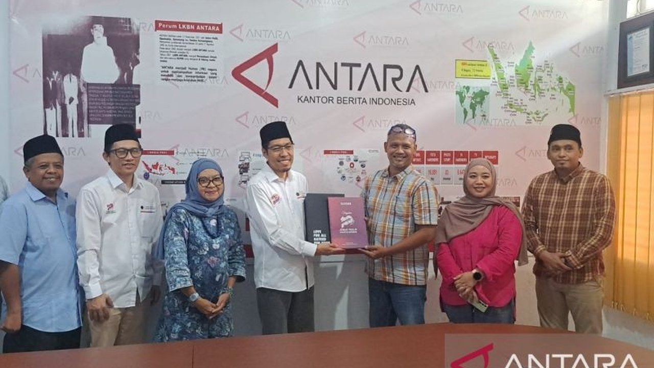 Komunitas Ahmadiyah Indonesia berkomitmen membangun Rumah Belajar di Jeneponto tahun ini, bagian dari program 100 Rumah Belajar untuk tingkatkan literasi dan wawasan masyarakat tanpa memandang agama.