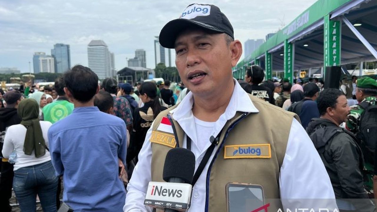 Perum Bulog menargetkan penyaluran 828 ribu ton beras SPHP sepanjang 2026. Langkah ini diambil untuk menjaga ketersediaan dan stabilitas harga beras nasional, memastikan akses masyarakat luas terhadap pangan terjangkau.