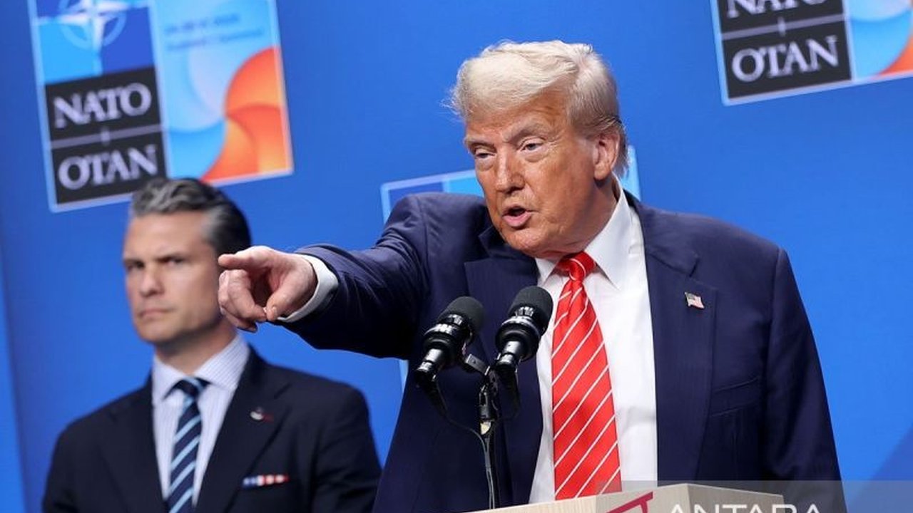 Wakil Ketua Dewan Keamanan Rusia Dmitry Medvedev yakin Kongres AS tidak akan membiarkan Amerika Serikat keluar dari NATO, menyebut pernyataan Trump hanya gertakan.
