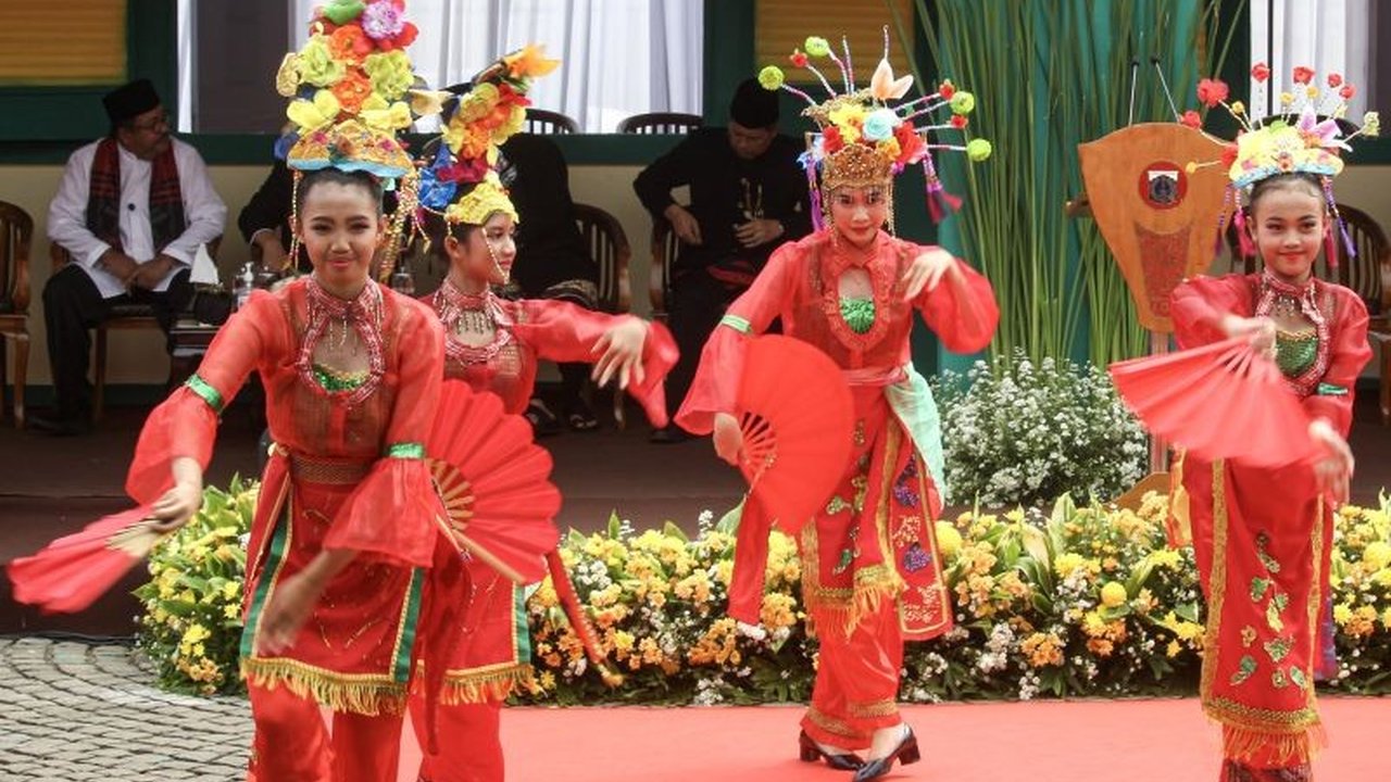 Pemerintah Provinsi DKI Jakarta memastikan Lebaran Betawi 2026 akan berlangsung meriah pada 10-12 April di Lapangan Banteng, menjadi wadah silaturahmi dan pelestarian budaya Betawi yang kaya.