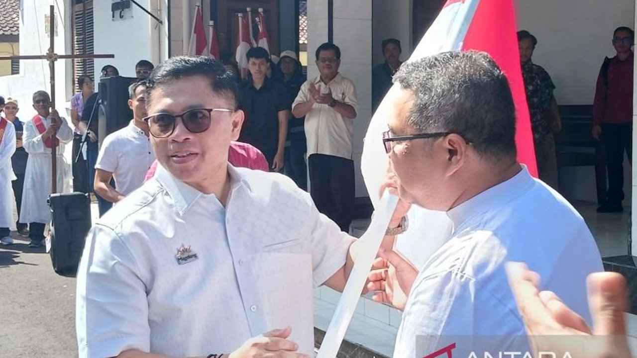 Wali Kota Magelang Damar Prasetyono menyoroti Kirab Jalan Salib Magelang sebagai magnet wisata religi sekaligus cerminan harmoni dan toleransi masyarakat. Simak potensi lengkapnya!