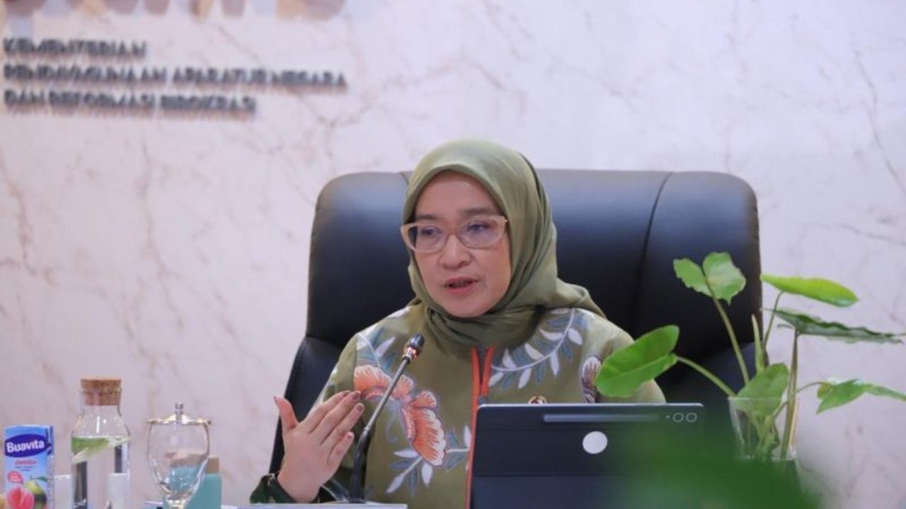Pemerintah Indonesia serius menggenjot persiapan sumber daya manusia (SDM) untuk menyukseskan Program Quick Win Prabowo, memastikan koordinasi dan pengawasan ketat demi implementasi efektif.