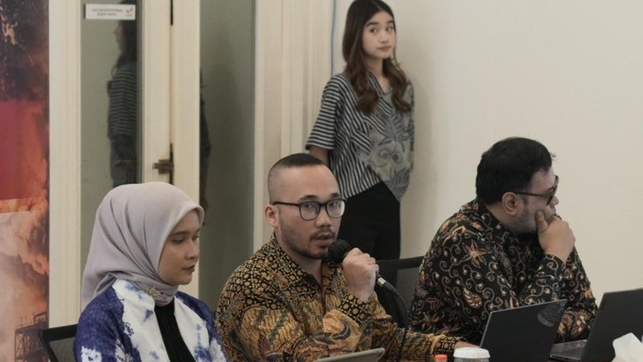 Indonesia menghadapi ujian berat terhadap ketahanan energi dan fiskal di tengah gejolak global, menuntut strategi adaptif untuk menjaga stabilitas ekonomi nasional dan kepercayaan pasar.