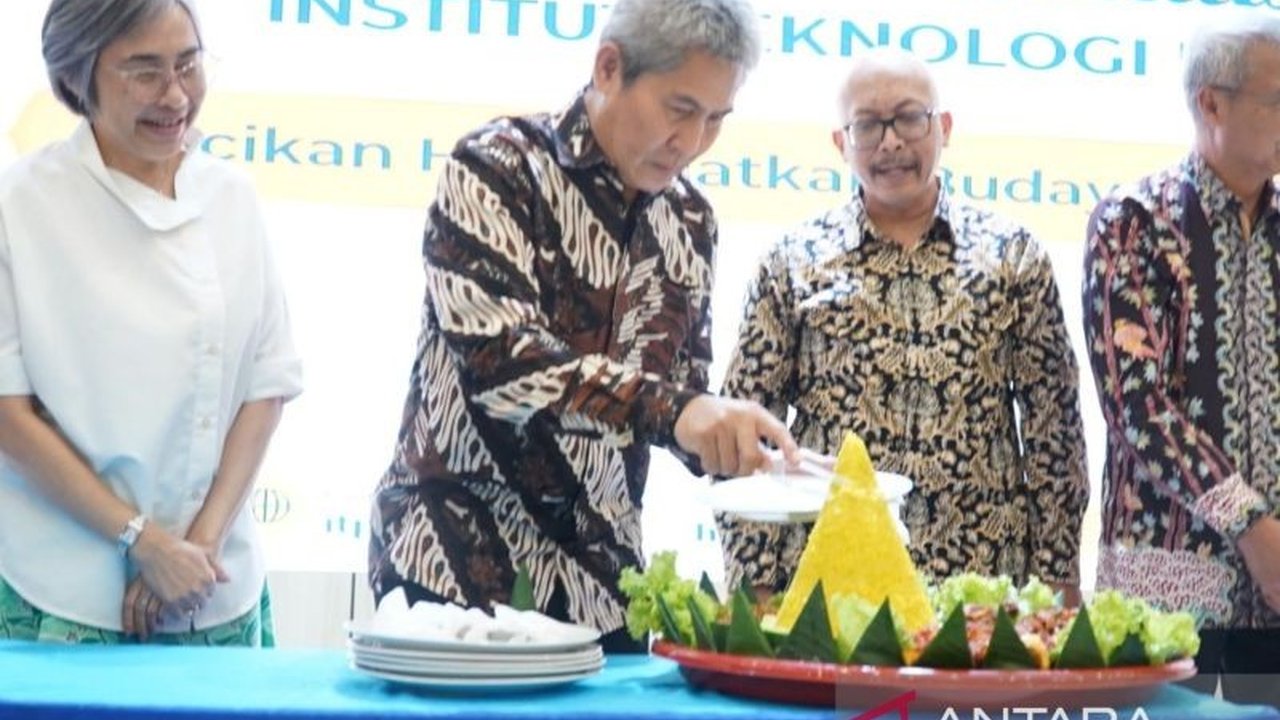 Direktur Utama PLN Darmawan Prasodjo menantang ITPLN untuk menjadi kampus transisi energi berdaya saing global, mencetak talenta masa depan yang siap menerangi bangsa.
