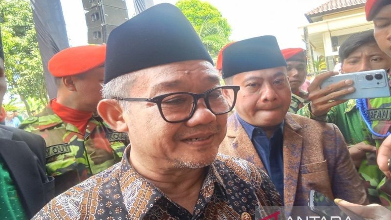 Menteri Pendidikan Dasar dan Menengah (Mendikdasmen) Abdul Mu'ti menegaskan silaturahmi sebagai sarana esensial untuk memperkuat persatuan dan kerukunan, modal utama kemajuan bangsa.