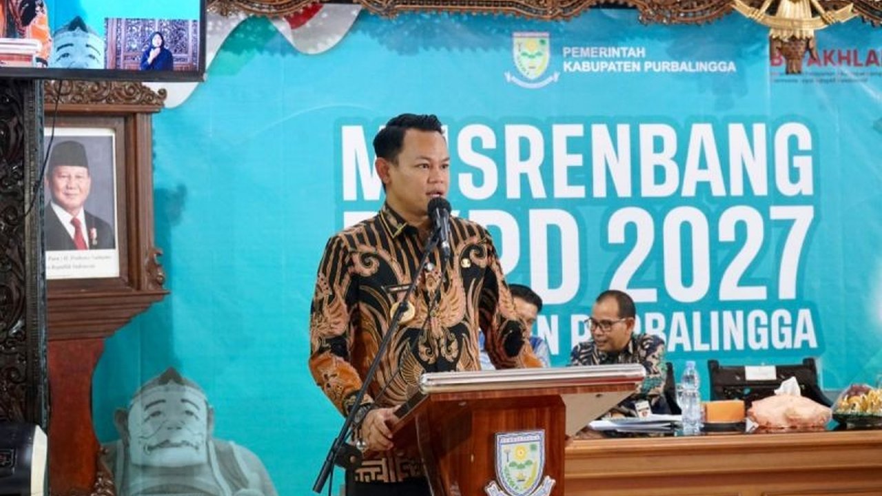 Pemerintah Kabupaten Purbalingga memprogramkan penguatan ekonomi dan SDM Purbalingga dalam RKPD 2027. Simak strategi Pemkab untuk mendorong pemerataan pembangunan dan ketahanan sosial di wilayah ini.