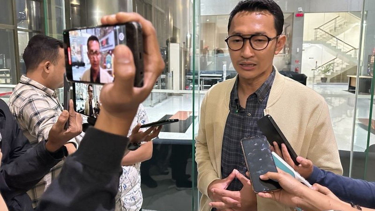 Komisi Pemberantasan Korupsi (KPK) kembali memeriksa pengusaha Robert Bonosusatya (RPB) terkait dugaan pungutan terhadap perusahaan tambang batu bara di Kutai Kartanegara, memperdalam keterlibatannya dalam kasus gratifikasi Rita Widyasari.