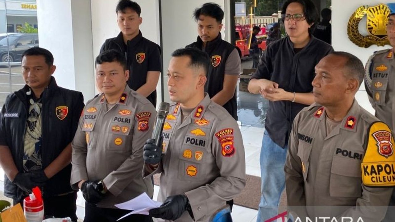 Polres Bogor berhasil membongkar praktik ilegal pengoplosan LPG bersubsidi di dua lokasi berkat laporan masyarakat melalui layanan hotline 110, mengungkap kerugian negara dan masyarakat.