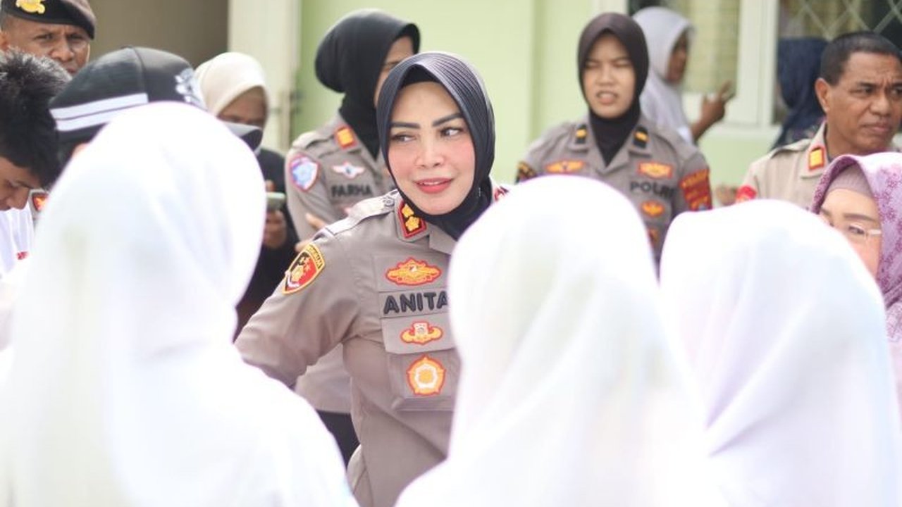 Polres Ternate menyerukan masyarakat untuk bijak bermedsos, menghentikan penyebaran informasi SARA demi menjaga keamanan dan kerukunan di tengah arus informasi digital yang cepat.