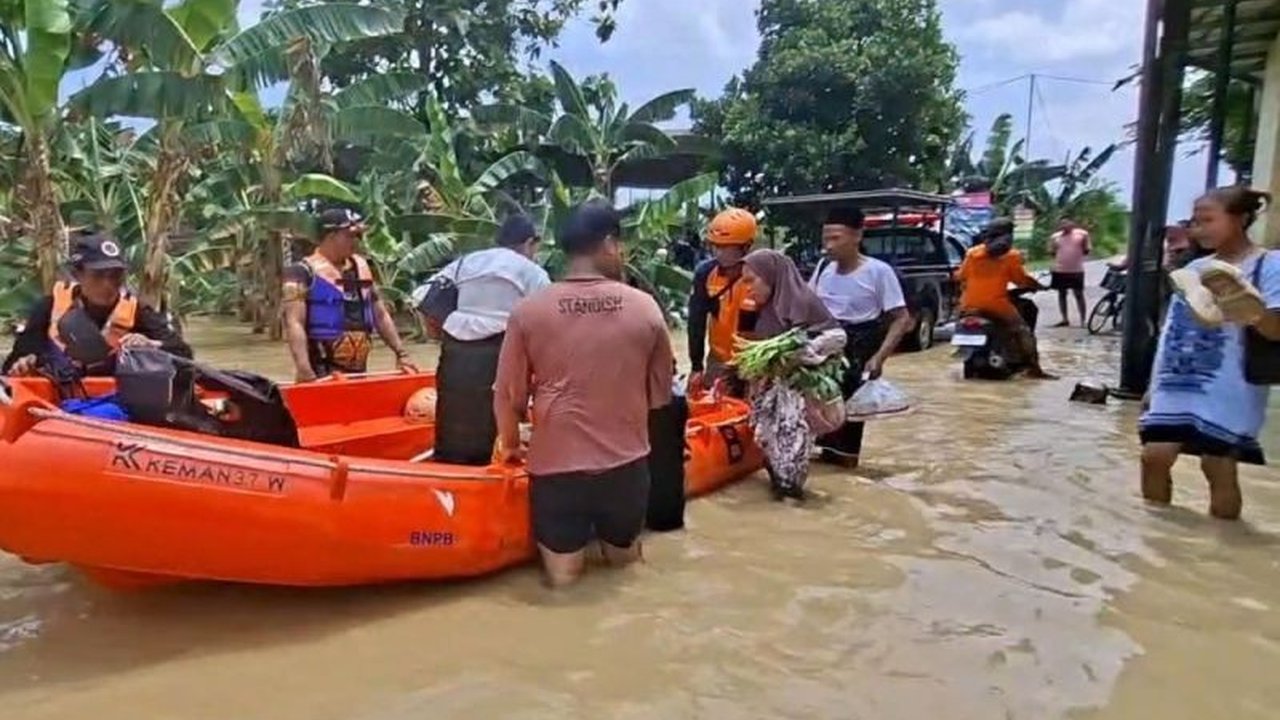 Banjir Demak memaksa 2.839 jiwa mengungsi dari sembilan desa di empat kecamatan. Simak penyebab, dampak, dan upaya penanganan yang dilakukan pemerintah setempat.