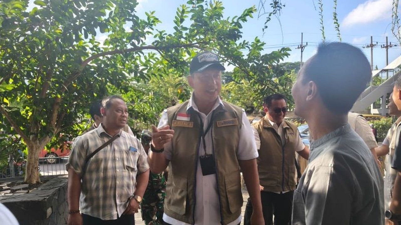 Perum Bulog gencar perkuat strategi mitigasi hadapi potensi kemarau panjang dampak El Nino, memastikan stabilitas stok pangan nasional tetap aman dengan cadangan beras yang kini mencapai rekor tertinggi.