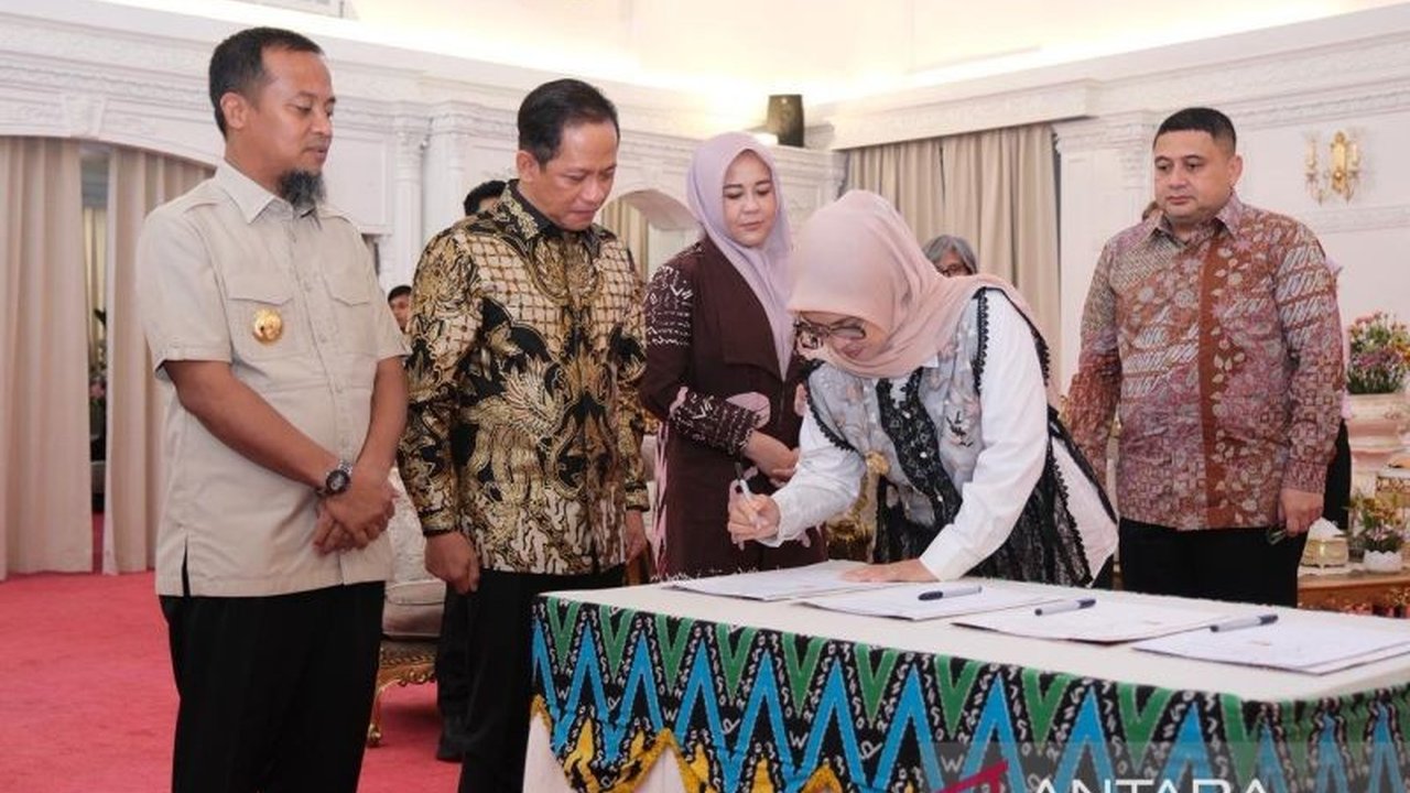 Pemerintah Kabupaten Gowa menargetkan konversi 150 ton sampah per hari menjadi energi terbarukan melalui proyek Pengolahan Sampah menjadi Energi Listrik (PSEL) Gowa, sebuah langkah strategis untuk mengatasi persoalan sampah dan mendukung ekonomi sirkular.
