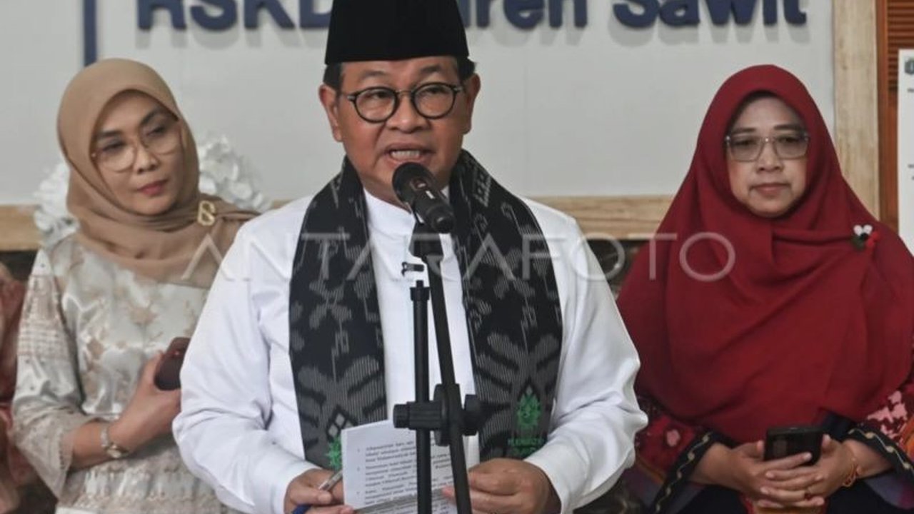 Badan Gizi Nasional (BGN) menyatakan kesiapan penuh untuk bertanggung jawab atas insiden dugaan keracunan program Makan Bergizi Gratis (MBG) yang menimpa ratusan siswa dan guru di Jakarta Timur, memastikan penanganan medis dan pembiayaan korban.
