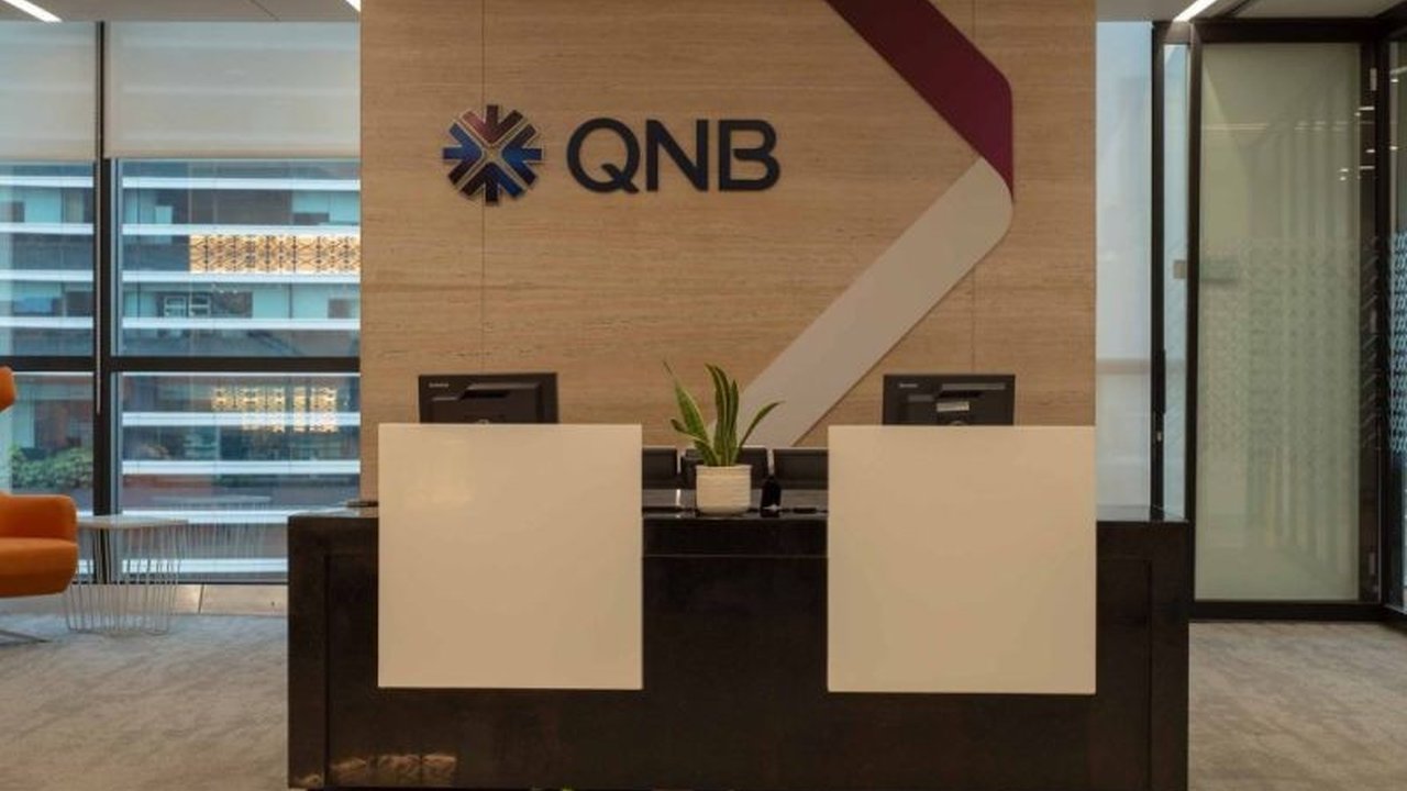 Bank QNB Indonesia menunjukkan performa impresif pada tahun 2025 dengan aset mencapai Rp13,2 triliun, didorong pertumbuhan kredit yang signifikan dan pengelolaan risiko yang efektif. Simak detail kinerja Bank QNB Indonesia dan strategi ke depannya.