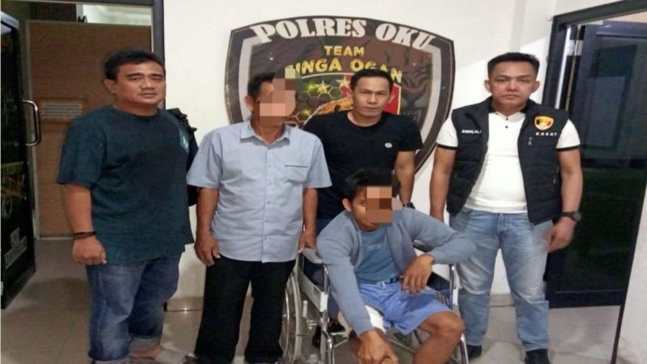 Polres Ogan Komering Ulu berhasil mengamankan AG, tersangka pembunuhan seorang debt collector Adira Finance di Baturaja, setelah insiden penarikan mobil yang berujung maut. Kasus pembunuhan debt collector OKU ini menarik perhatian publik.