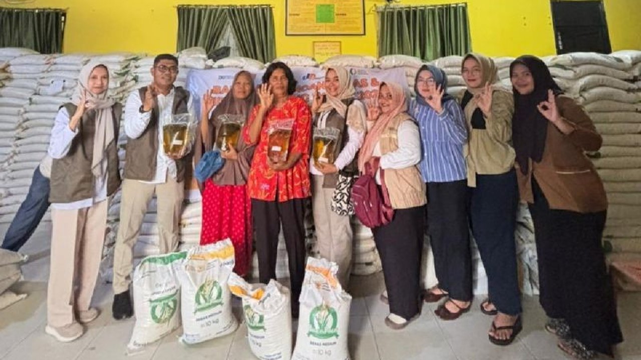 Perum Bulog Sumatera Utara mempercepat Penyaluran Bantuan Pangan Bulog Sumut berupa beras dan minyak goreng kepada 126.000 penerima manfaat, dengan target rampung Mei 2026. Simak detail lengkapnya.