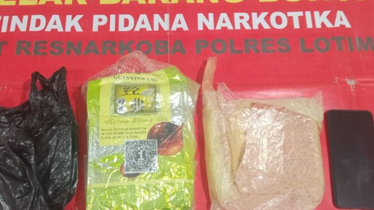 Kepolisian Resor Lombok Timur berhasil membongkar jaringan peredaran sabu Lapas Tanjungpinang, menyita 1 kilogram sabu dan menangkap kurir. Siapa saja yang terlibat dalam sindikat ini?