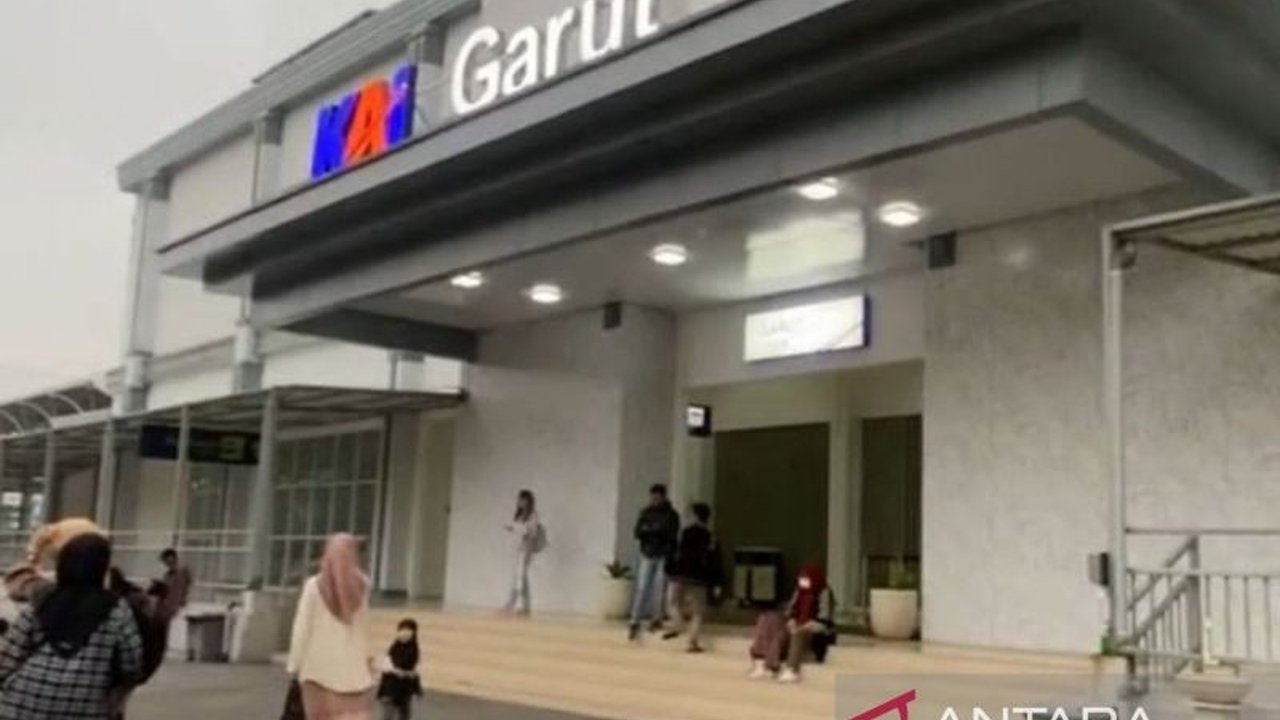 PT KAI Daop 2 Bandung mencatat kenaikan jumlah penumpang kereta api di Stasiun Garut sebesar enam persen selama Lebaran 2026, menunjukkan minat tinggi masyarakat terhadap layanan transportasi ini.