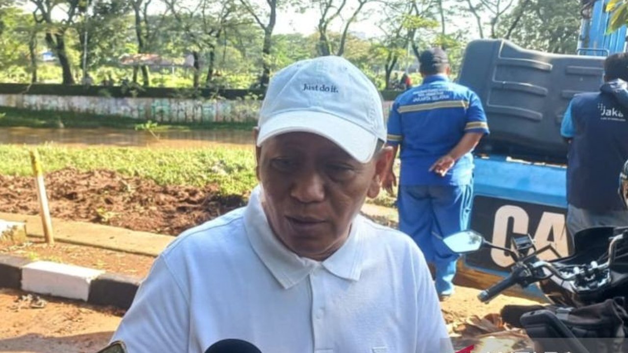 Pemerintah Kota Jakarta Selatan tengah menyiapkan pembangunan waduk seluas 2,8 hektare di Jalan Rengas, Bintaro, sebagai upaya strategis mengatasi banjir dan genangan air di wilayah Jakarta Selatan.