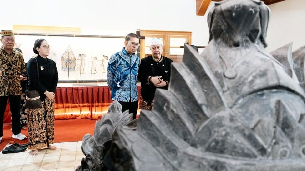 Menteri Kebudayaan Fadli Zon menekankan pentingnya kolaborasi seluruh pihak dalam upaya Pelestarian Cagar Budaya di Indonesia, demi menjaga warisan bangsa yang tak ternilai.