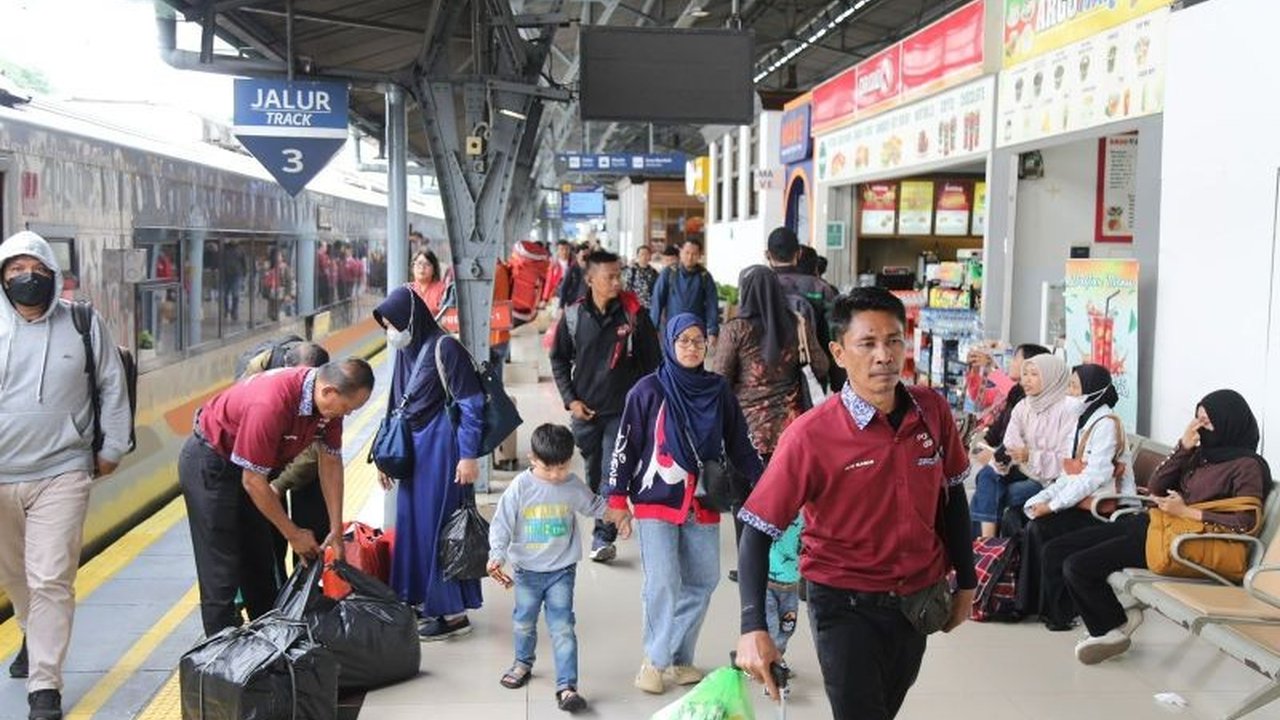 PT KAI Daop 1 Jakarta mencatat **jumlah penumpang kereta api libur Paskah** mencapai 340.496 orang, menunjukkan tingginya minat masyarakat bepergian menggunakan moda transportasi ini.