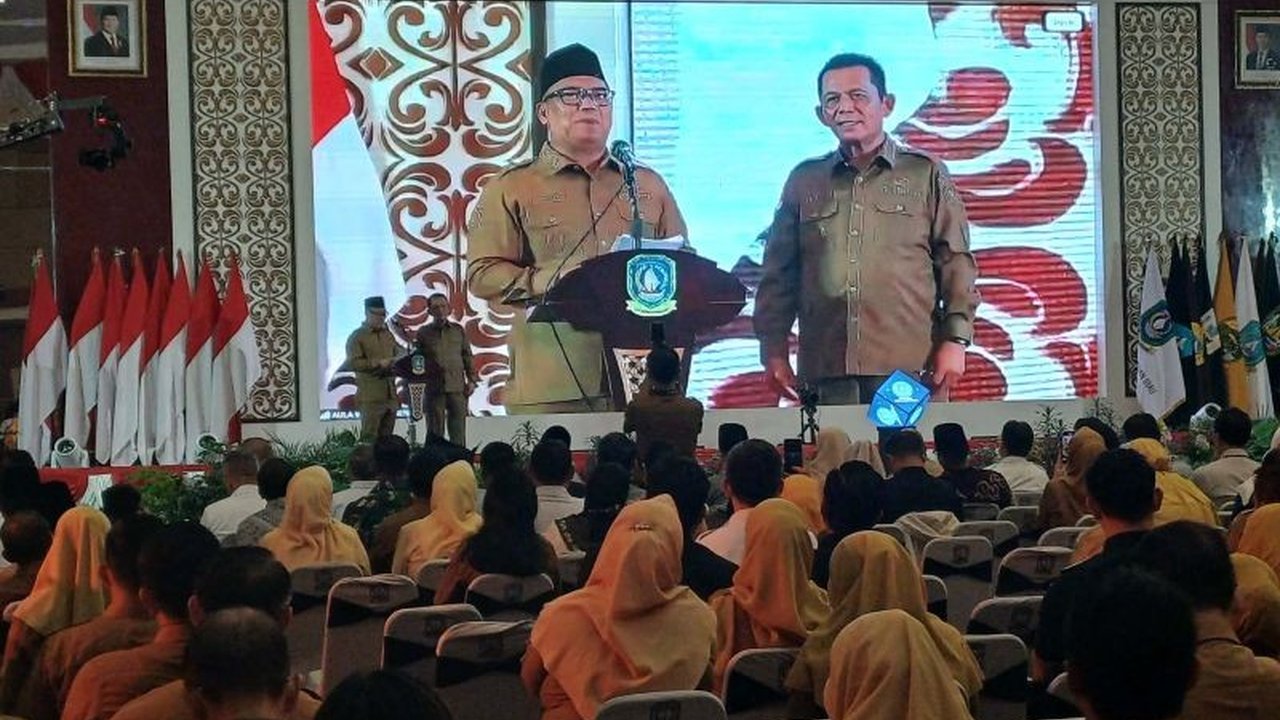 Gubernur Kepulauan Riau, Ansar Ahmad, menegaskan Musrenbang RKPD Kepri 2027 akan berpusat pada pemenuhan kebutuhan masyarakat. Simak prioritas pembangunan di berbagai sektor untuk mewujudkan Kepri yang maju dan berdaya saing.