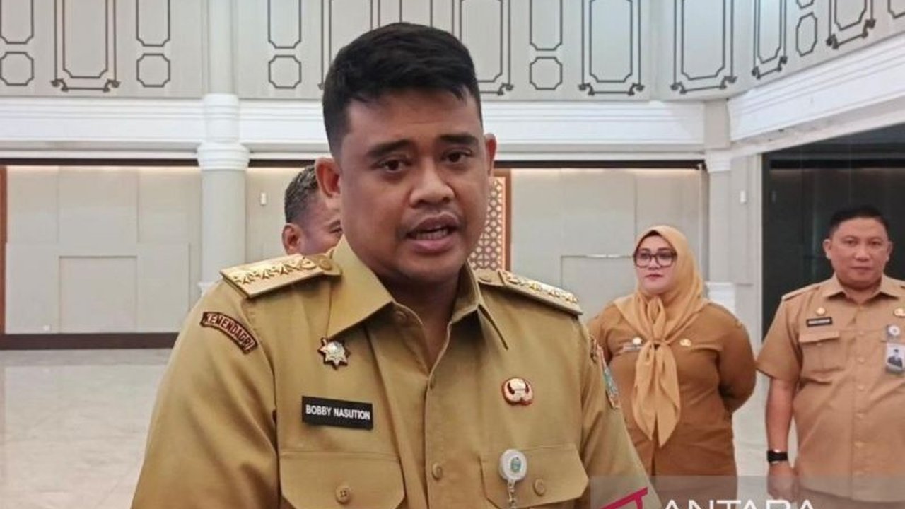 Pemerintah Provinsi Sumatera Utara (Pemprov Sumut) secara resmi memberlakukan kebijakan Work From Home (WFH) bagi Aparatur Sipil Negara (ASN) setiap Jumat, dimulai pekan ini, dengan tujuan efisiensi dan penghematan.