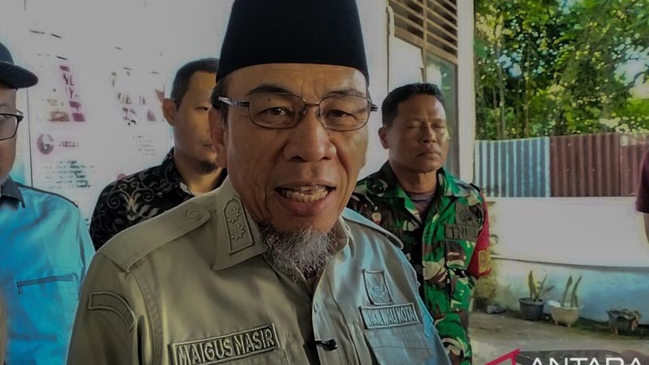 Pemerintah Kota Padang membuka lebar akses pendidikan bagi generasi muda melalui penjajakan Kerja Sama Pendidikan Padang Malaysia dengan dua universitas terkemuka, menawarkan beasiswa bagi hafiz Al-Quran dan anak kurang mampu.