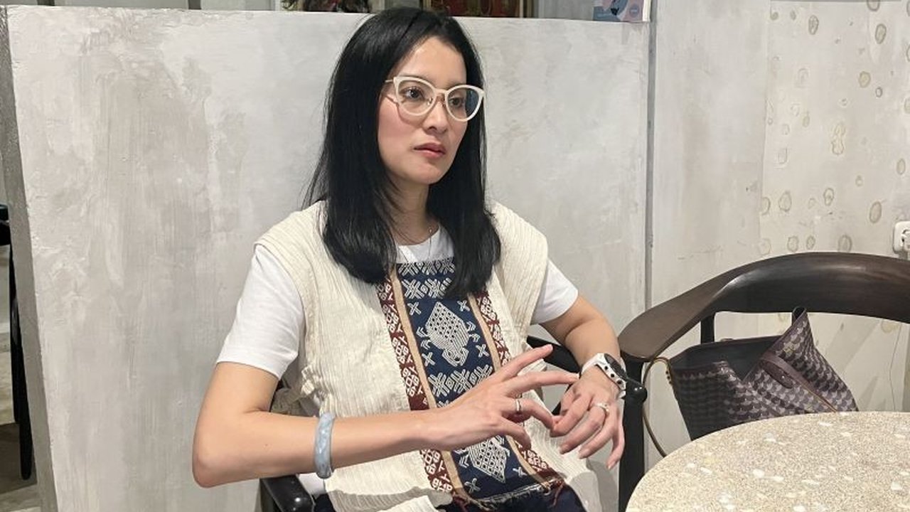 Ketua PARFI '56, Marcella Zalianty, menyoroti pentingnya kehati-hatian dalam membuat judul dan materi promosi film, mengingatkan potensi dampak psikologis yang bisa ditimbulkan oleh dampak judul film kontroversial.