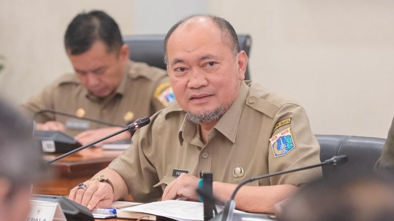 Pemerintah Provinsi DKI Jakarta menindaklanjuti video viral dugaan penyalahgunaan kendaraan dinas oleh oknum pegawai. Penelusuran internal dan koordinasi dengan Inspektorat sedang berjalan.