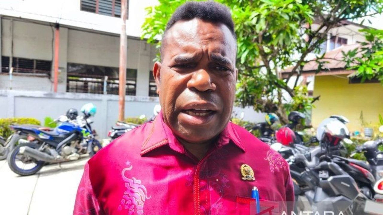 Majelis Rakyat Papua Tengah (MRPT) membentuk tim investigasi untuk menelusuri akar masalah konflik di Kabupaten Dogiyai, memastikan penanganan berbasis data dan berkeadilan demi Penanganan Konflik Dogiyai yang efektif.