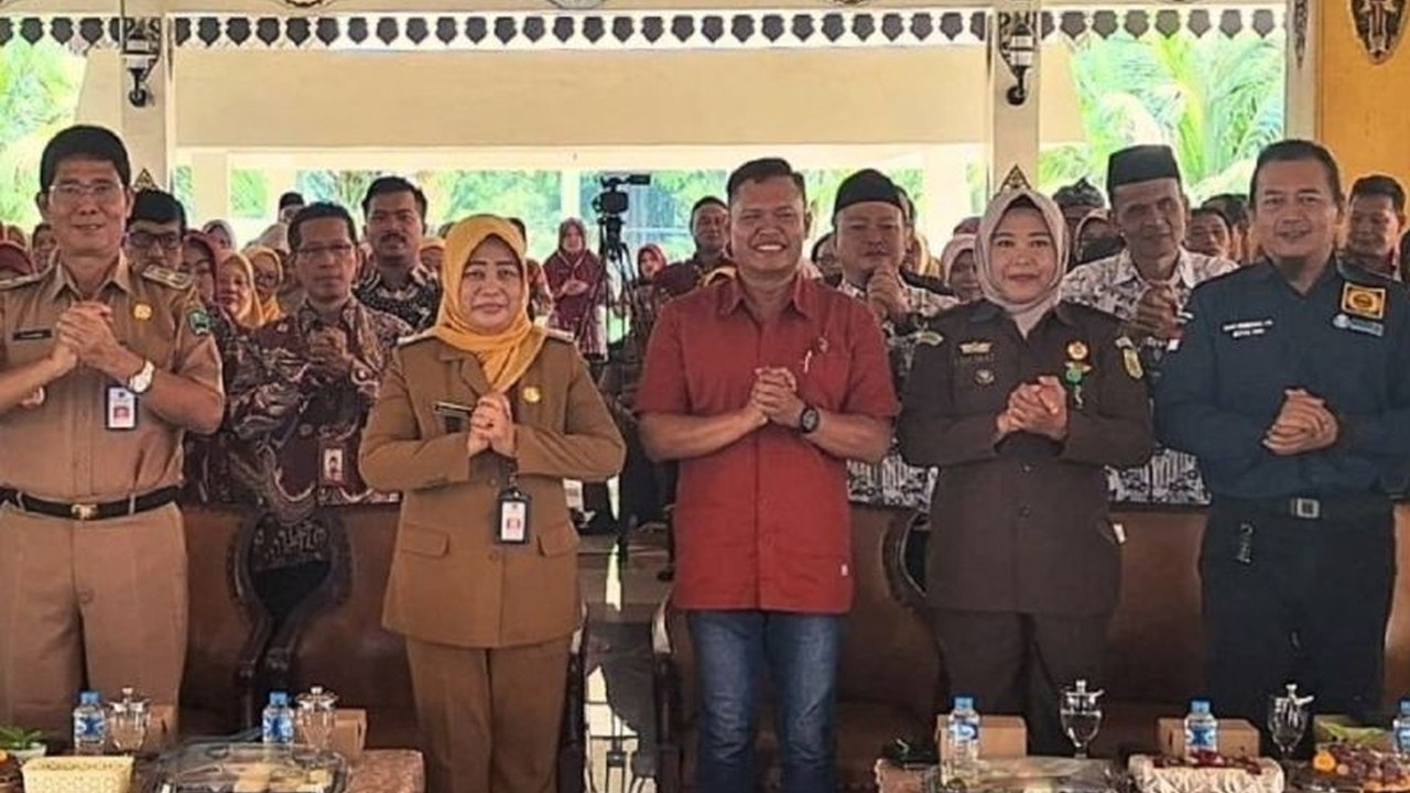 Pemerintah Kabupaten Magetan melalui Dinas Pendidikan, Kepemudaan, dan Olahraga (Dikpora) memberikan jaminan perlindungan hukum bagi guru di Magetan untuk mencegah kriminalisasi profesi pendidik.
