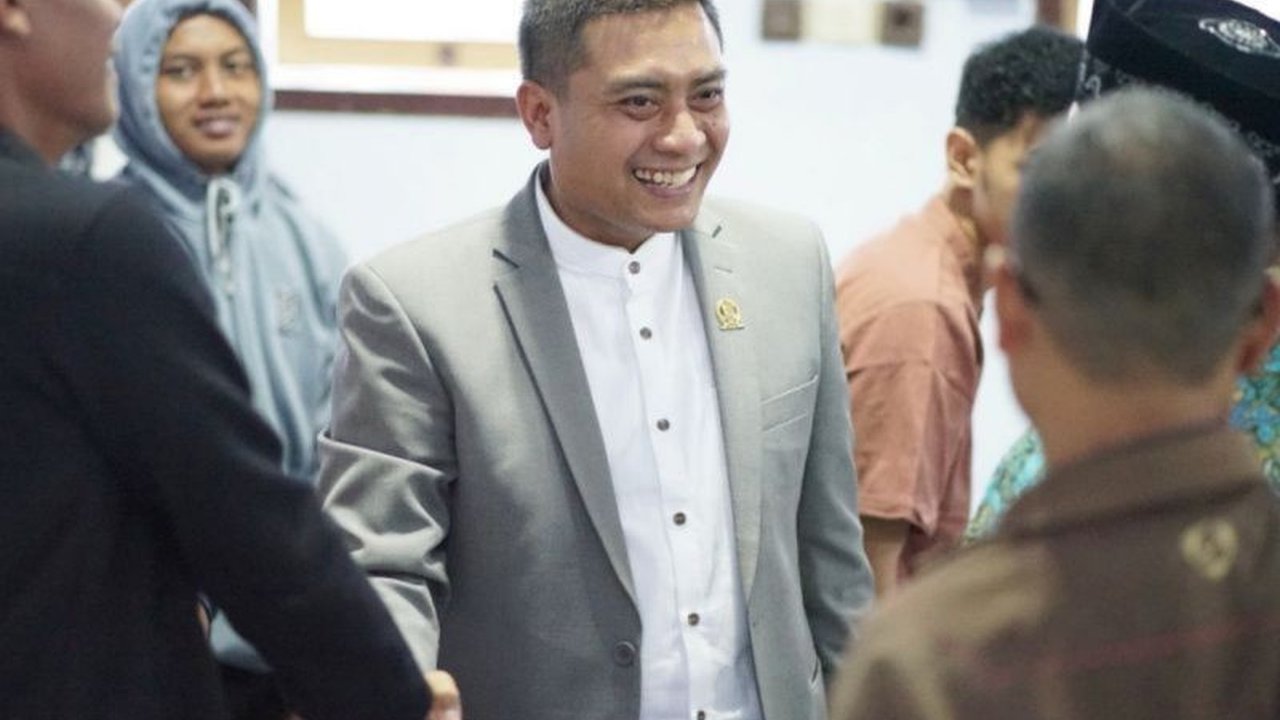 Anggota DPRD Jatim mendesak Pemprov Jatim segera menyiapkan solusi permanen kekeringan Jawa Timur yang kerap melanda setiap tahun, terutama jelang puncak kemarau 2026 yang diprediksi BMKG.