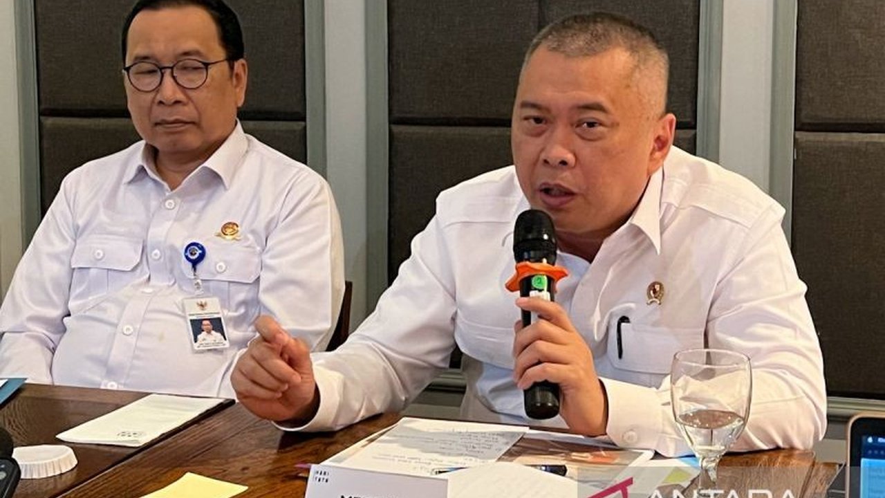 Menteri Perhubungan Dudy Purwagandhi mendorong percepatan Pengembangan Taksi Air dan Dermaga Bali guna meningkatkan konektivitas serta daya tarik wisata di Pulau Dewata. Simak detail rencana strategisnya untuk mengurangi kemacetan dan efisiensi logistik.