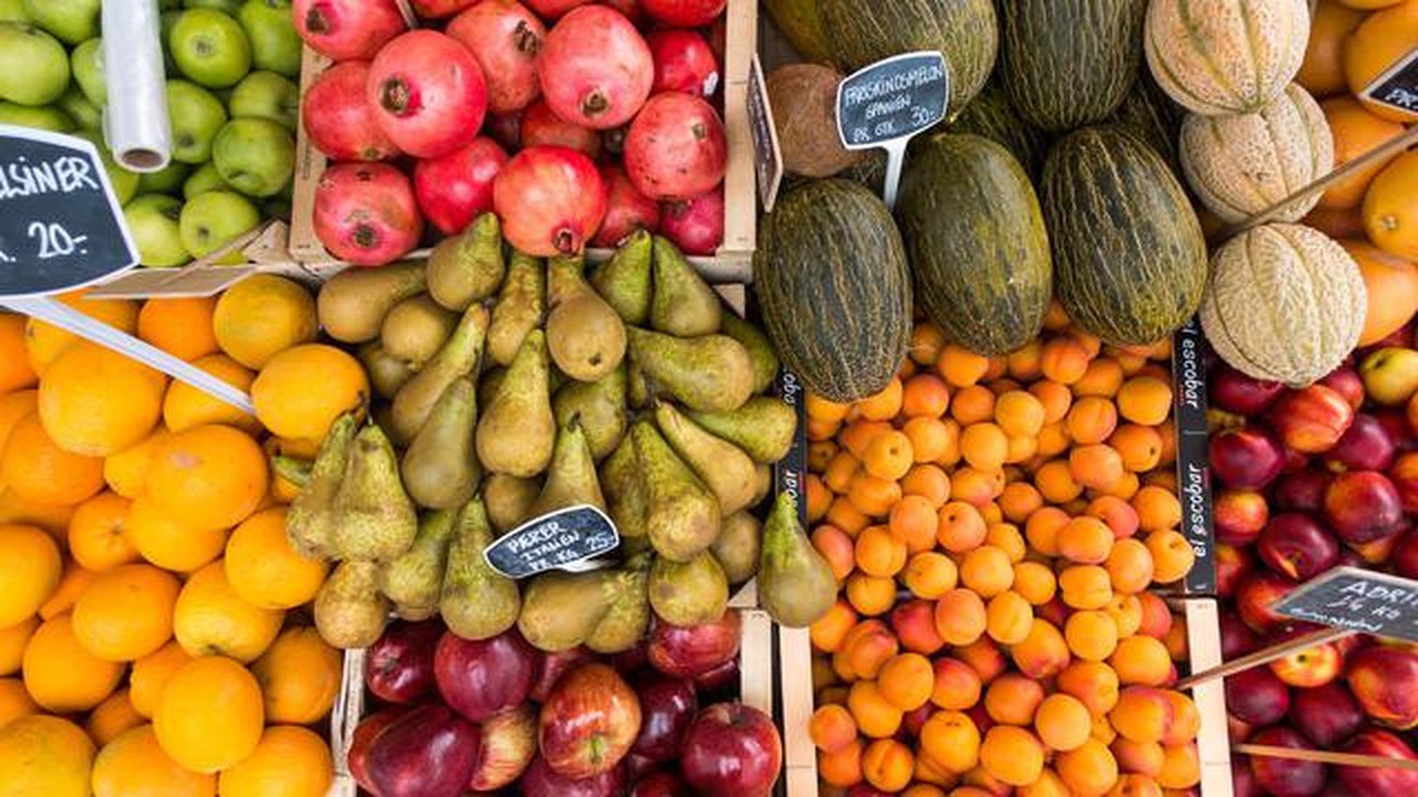 Mengonsumsi buah memang dapat menyehatkan badan serta mengurangi risiko gangguan kesehatan, namun apakah kamu sudah memastikan buah yang kamu konsumsi itu buah dengan kualitas yang baik? (Fot