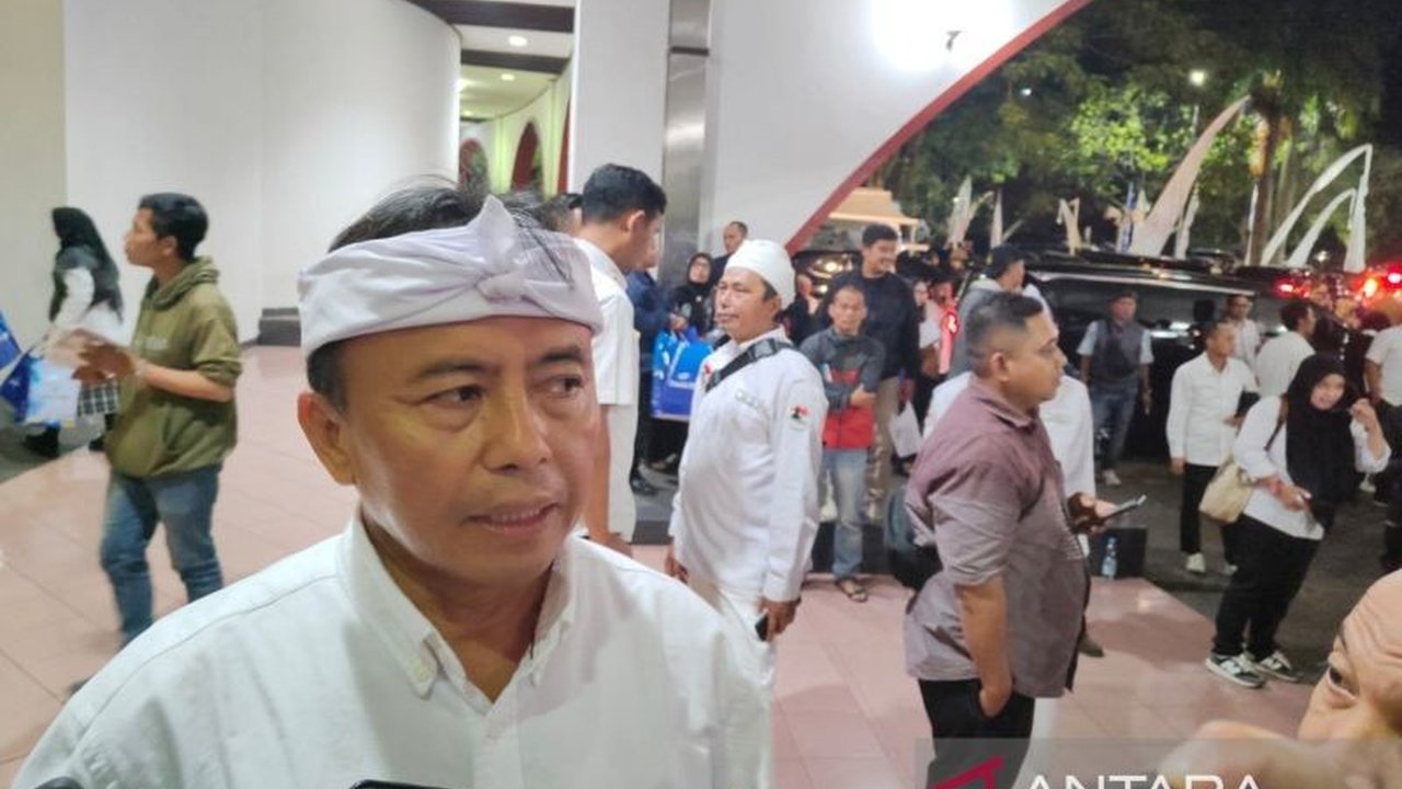 Pemerintah Provinsi Jawa Barat menegaskan implementasi PP Tunas tidak akan optimal tanpa peran aktif orang tua dalam membimbing anak di ekosistem digital yang aman, memicu pertanyaan tentang kesiapan kita.