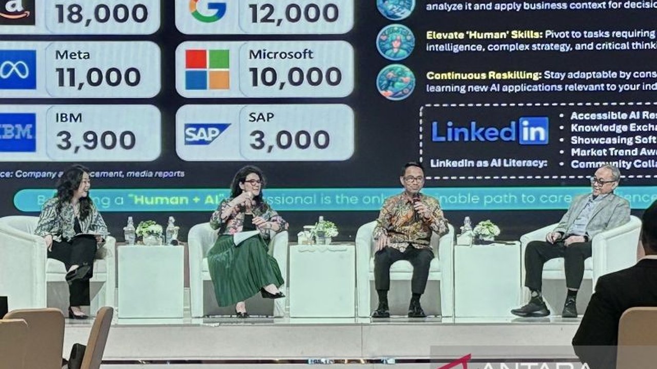 Forum Human Capital Indonesia (FHCI) menekankan urgensi penguatan Pengalaman Karyawan di Era AI, membahas peran teknologi dalam pengelolaan sumber daya manusia, dan strategi adaptasi untuk menjaga produktivitas serta inovasi.