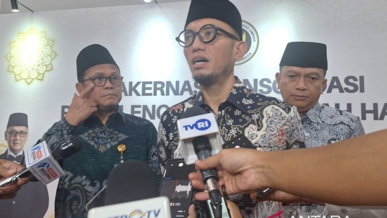 Wakil Menteri Haji dan Umrah Dahnil Anzar Simanjuntak menjelaskan, sistem War Ticket Haji masih sebatas wacana untuk memperpendek antrean, bukan kebijakan langsung yang diterapkan tahun ini. Simak detailnya.