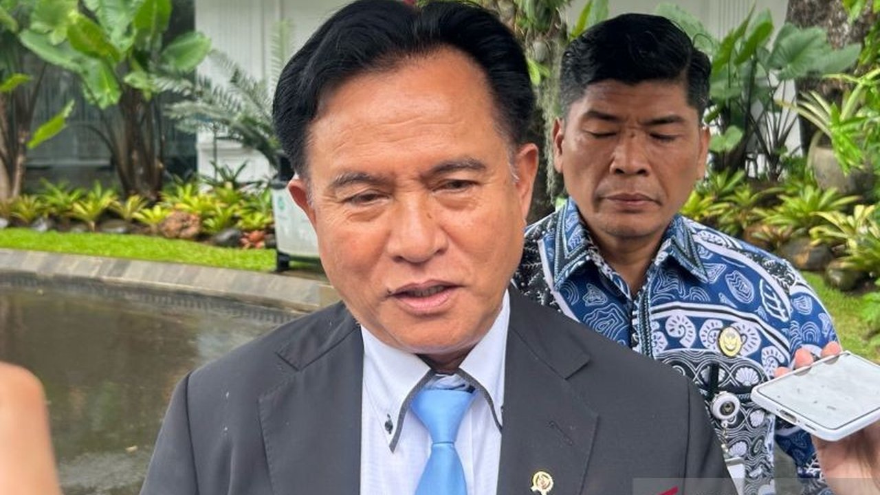 Menteri Koordinator Bidang Hukum, HAM, Imigrasi, dan Pemasyarakatan Yusril Ihza Mahendra menjelaskan bahwa **kasus Andrie Yunus** masih menjadi kewenangan peradilan militer karena belum ada tersangka sipil, sambil membuka ruang diskusi soal hakim ad hoc.