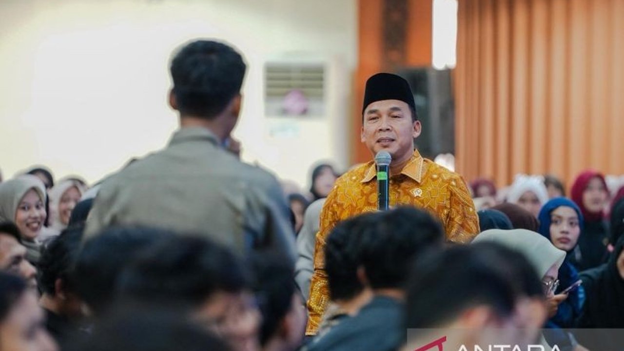 Kementerian Kependudukan dan Pembangunan Keluarga/BKKBN (Kemendukbangga/BKKBN) menegaskan akses pendidikan layak menjadi kunci utama mencegah pernikahan dini, yang berisiko tinggi menyebabkan stunting dan perceraian, demi mewujudkan Indonesia Emas 2045.