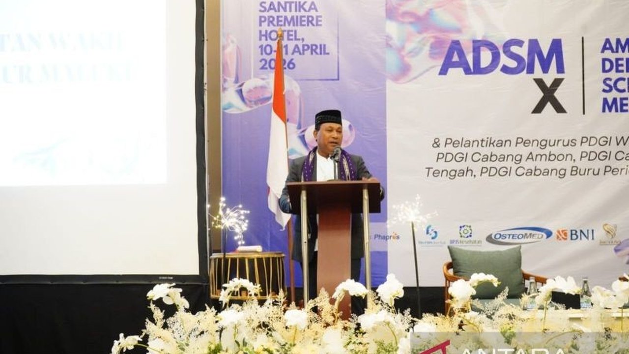 Pemerintah Provinsi Maluku berkomitmen mewujudkan Pemerataan Layanan Kesehatan Gigi di seluruh wilayah, menggandeng PDGI untuk menjangkau daerah terpencil. Simak strategi kolaborasi ini untuk akses kesehatan yang lebih baik!