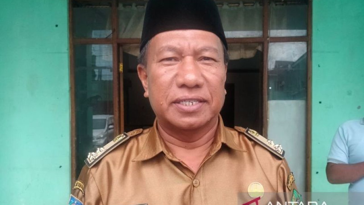 Dinas Pendidikan dan Kebudayaan Rejang Lebong menunjuk delapan SMP sebagai percontohan Sistem Penerimaan Murid Baru (SPMB) daring mulai tahun ajaran 2026/2027, bertujuan meningkatkan efisiensi dan pemerataan pendidikan di wilayah tersebut.