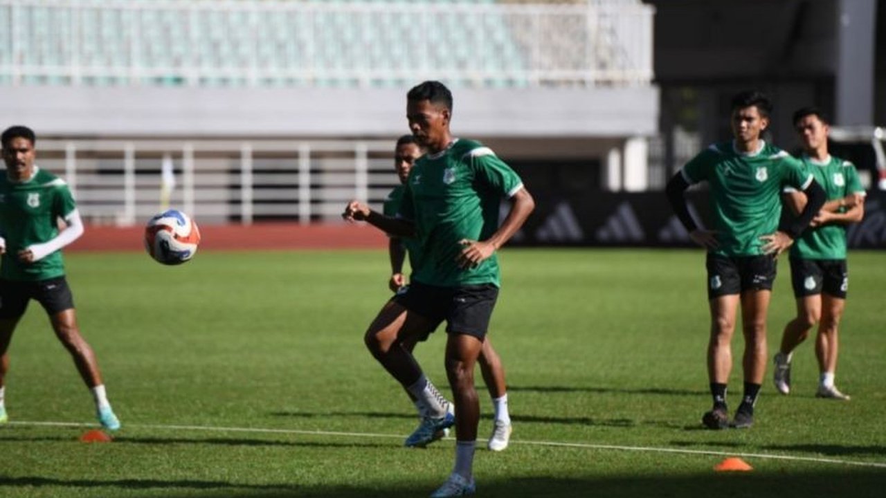 PSMS Medan bersiap menghadapi Garudayaksa dalam laga krusial Pegadaian Championship, Sabtu (11/4). Akankah Ayam Kinantan mampu mencuri poin dari tim peringkat kedua di Stadion Pakansari?