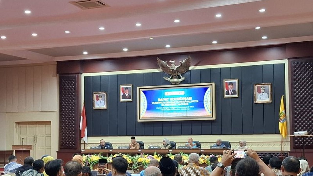 Wakil Gubernur Lampung Jihan Nurlela meminta pemerintah daerah perkuat ketersediaan air untuk mitigasi dampak Godzilla El Nino, memastikan sektor pertanian tetap produktif dan menjaga ketahanan pangan.