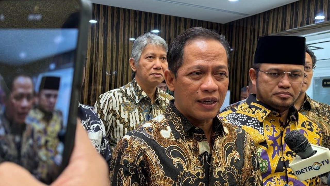Menteri Lingkungan Hidup/Kepala Badan Pengendalian Lingkungan Hidup (KLH/BPLH) bersama Gubernur Kaltim memastikan percepatan pembangunan PSEL Kaltim di dua wilayah aglomerasi, Balikpapan dan Samarinda, demi atasi masalah sampah yang mendesak.