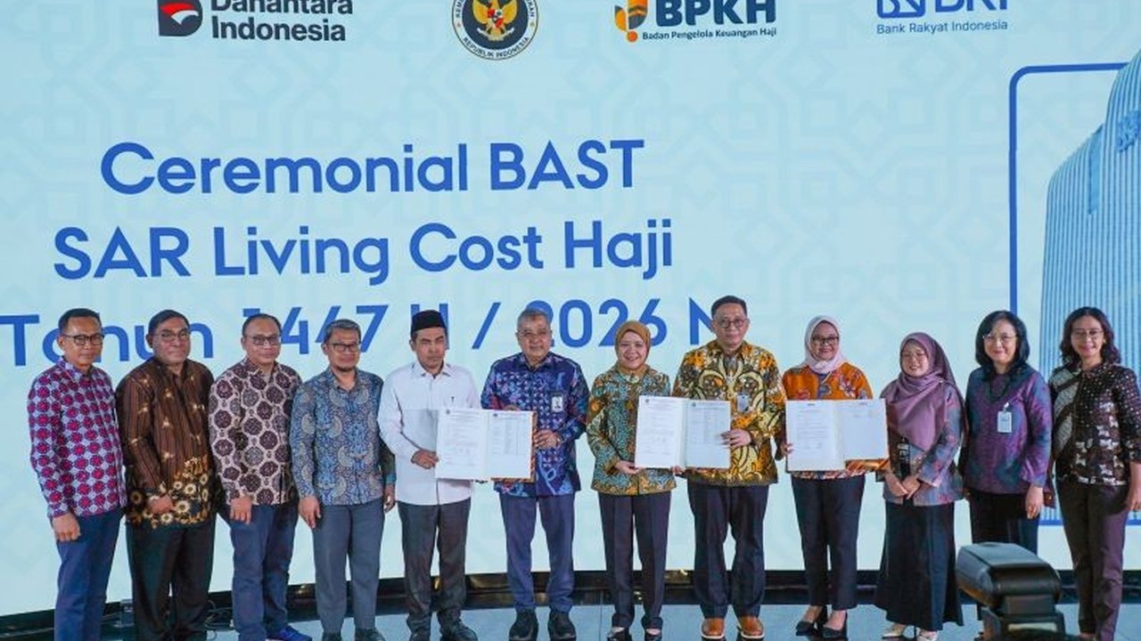 BPKH memastikan kesiapan finansial jemaah calon haji Indonesia tahun 2026 dengan menyerahkan total SAR 152,4 juta banknotes sebagai uang saku haji. Simak rincian dan skema syariahnya di sini.
