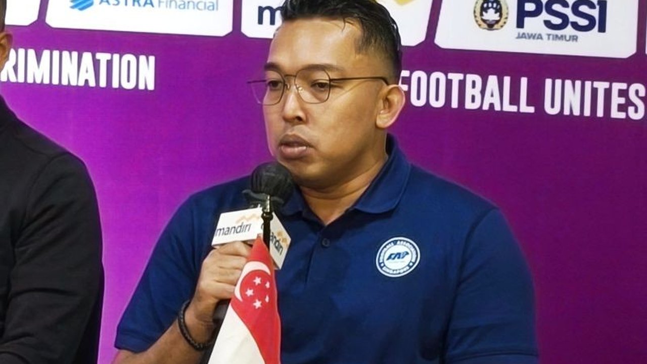Pelatih Singapura, Ashraf Ariffin, telah menyiapkan strategi berbeda untuk timnya di Piala AFF U-17 2026. Persiapan matang dan adaptasi telah dilakukan demi performa terbaik tim muda tersebut.